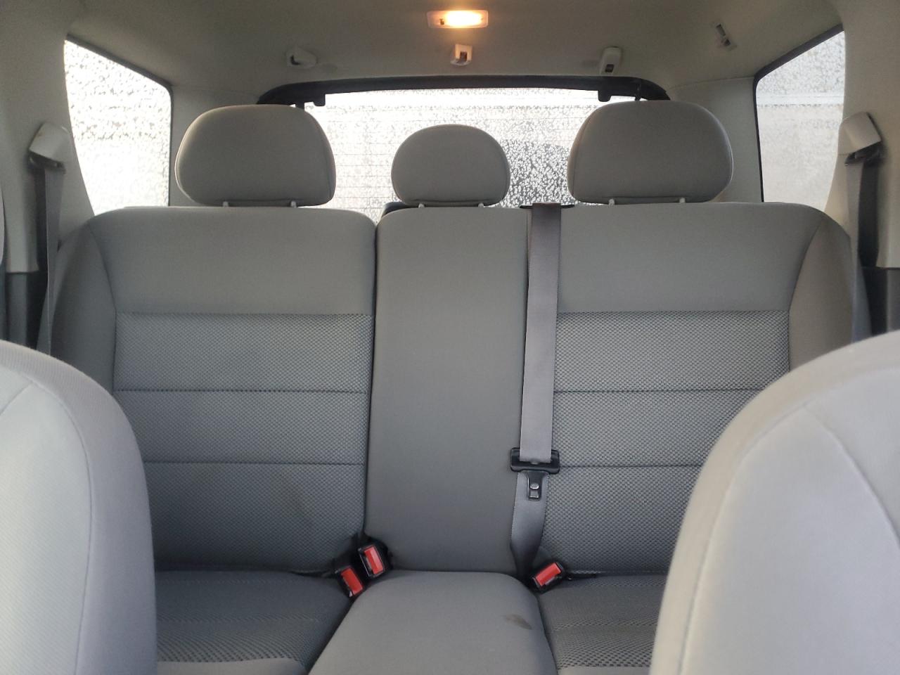 2005 Ford Escape - Image 10