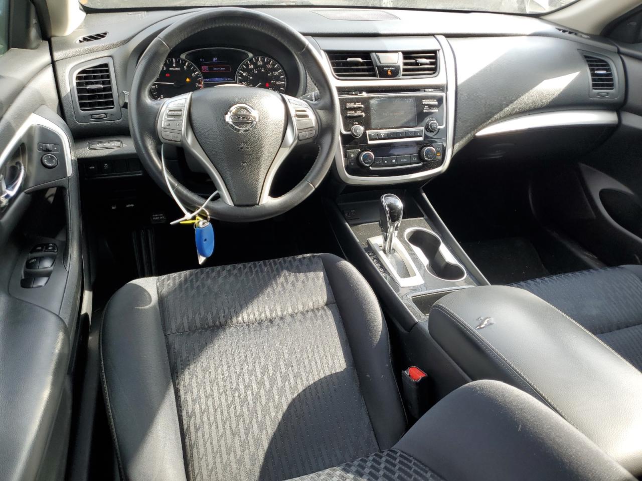 2018 Nissan Altima - Image 8