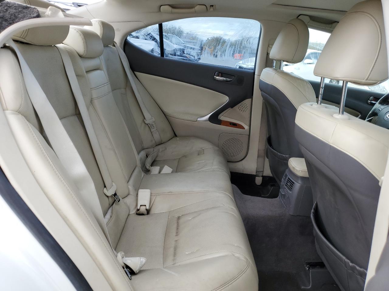 2009 Lexus IS - Image 10