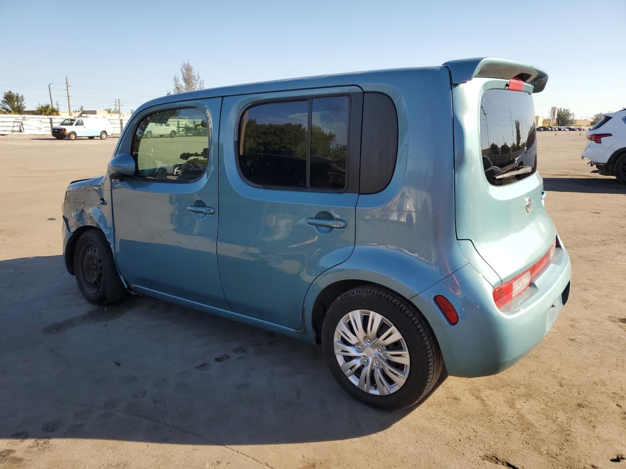 2009 Nissan Cube - Image 2