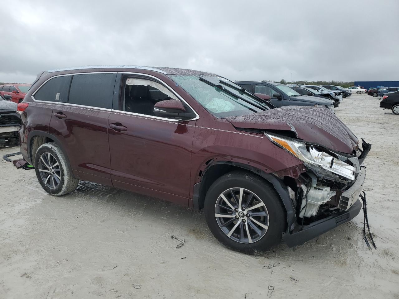 2018 Toyota Highlander - Image 4