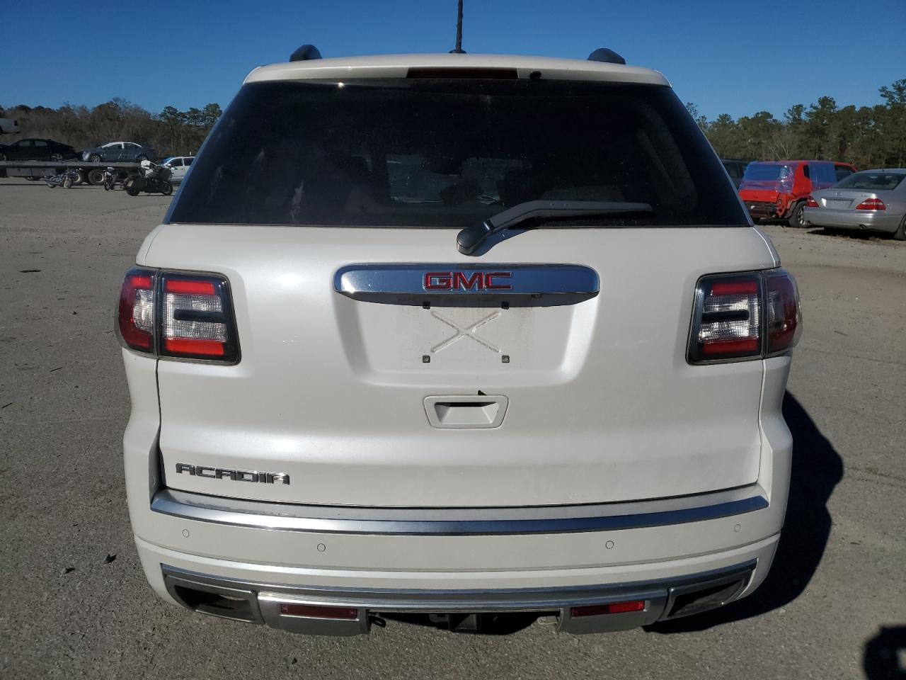 2016 GMC Acadia - Image 6