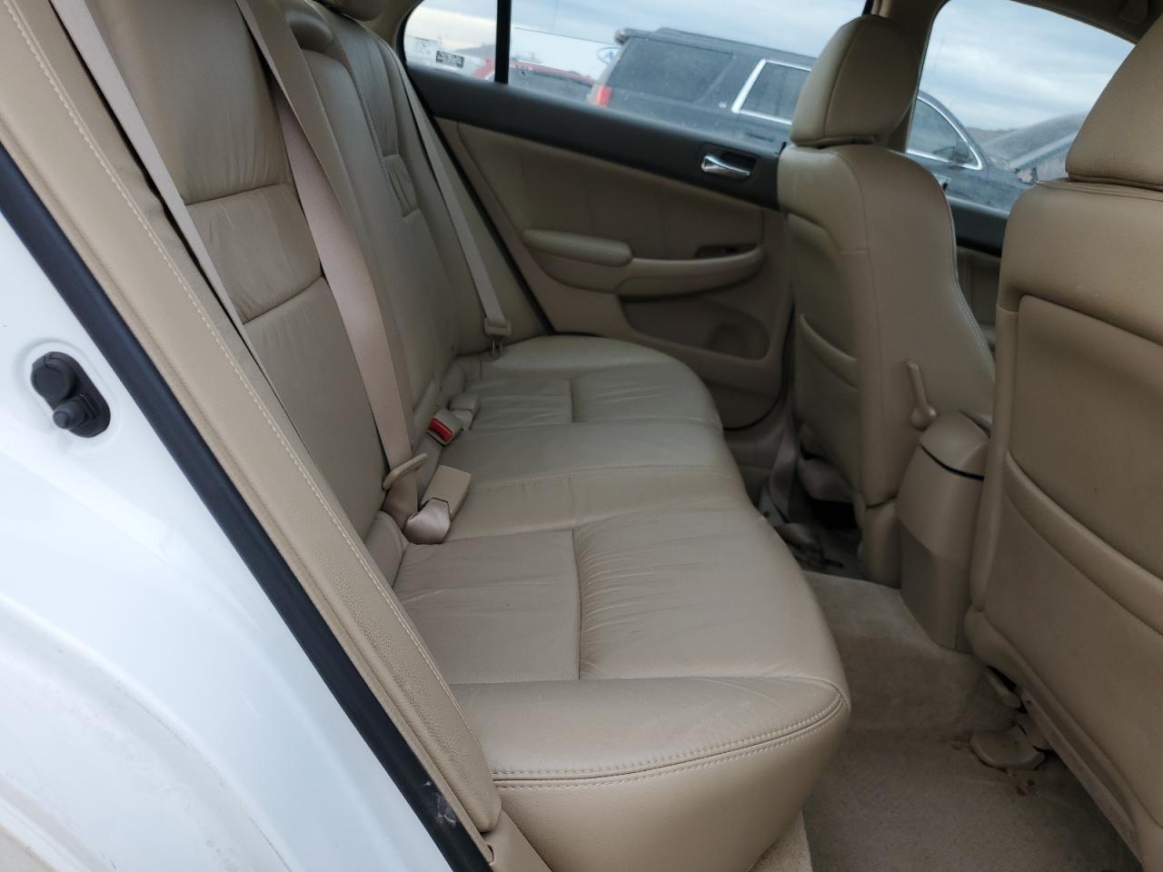 2006 Honda Accord - Image 10
