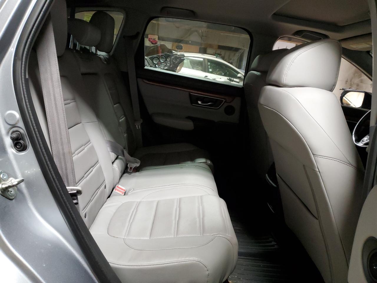 2018 Honda CR-V - Image 11