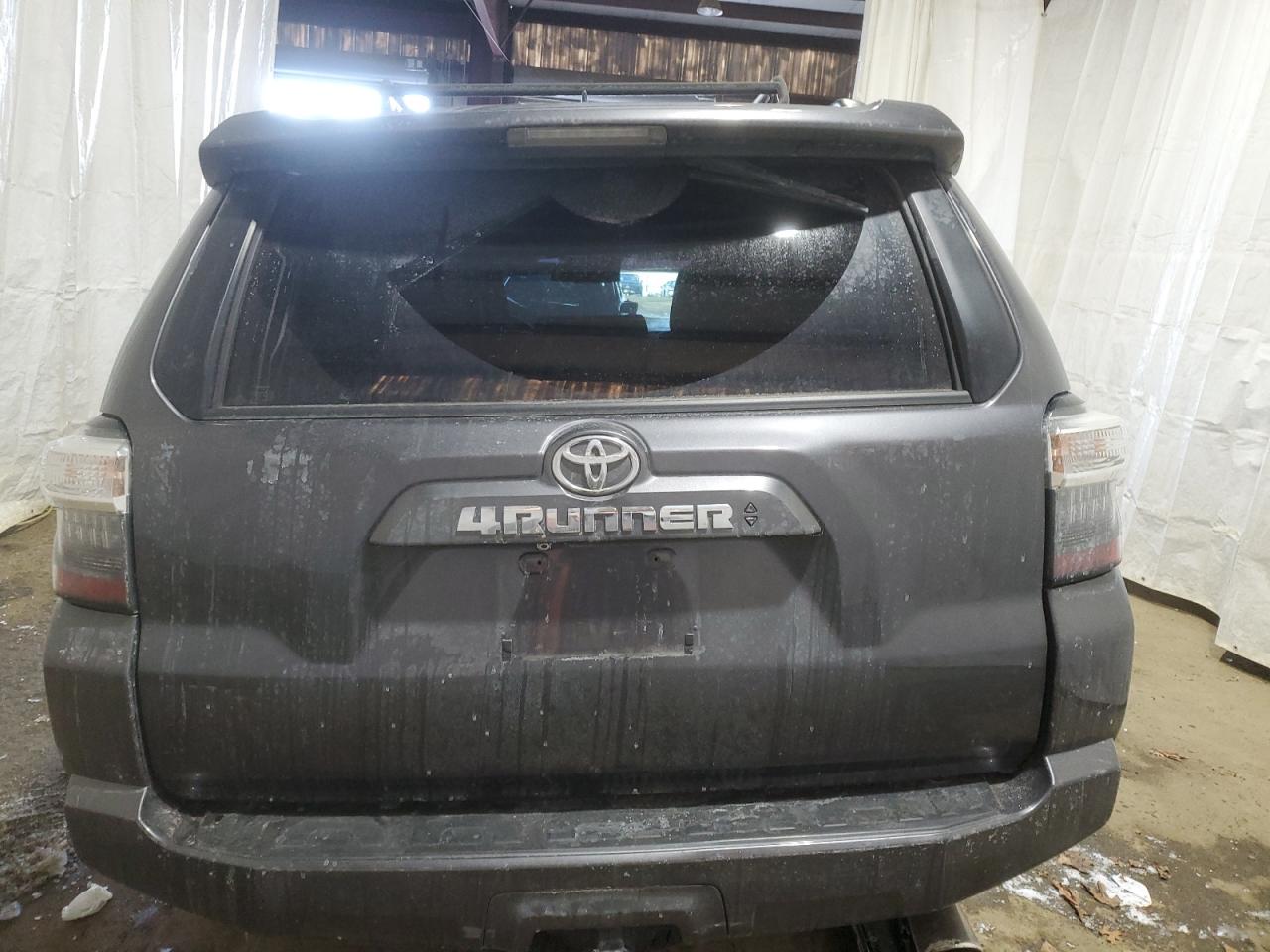 2022 Toyota 4Runner - Image 6