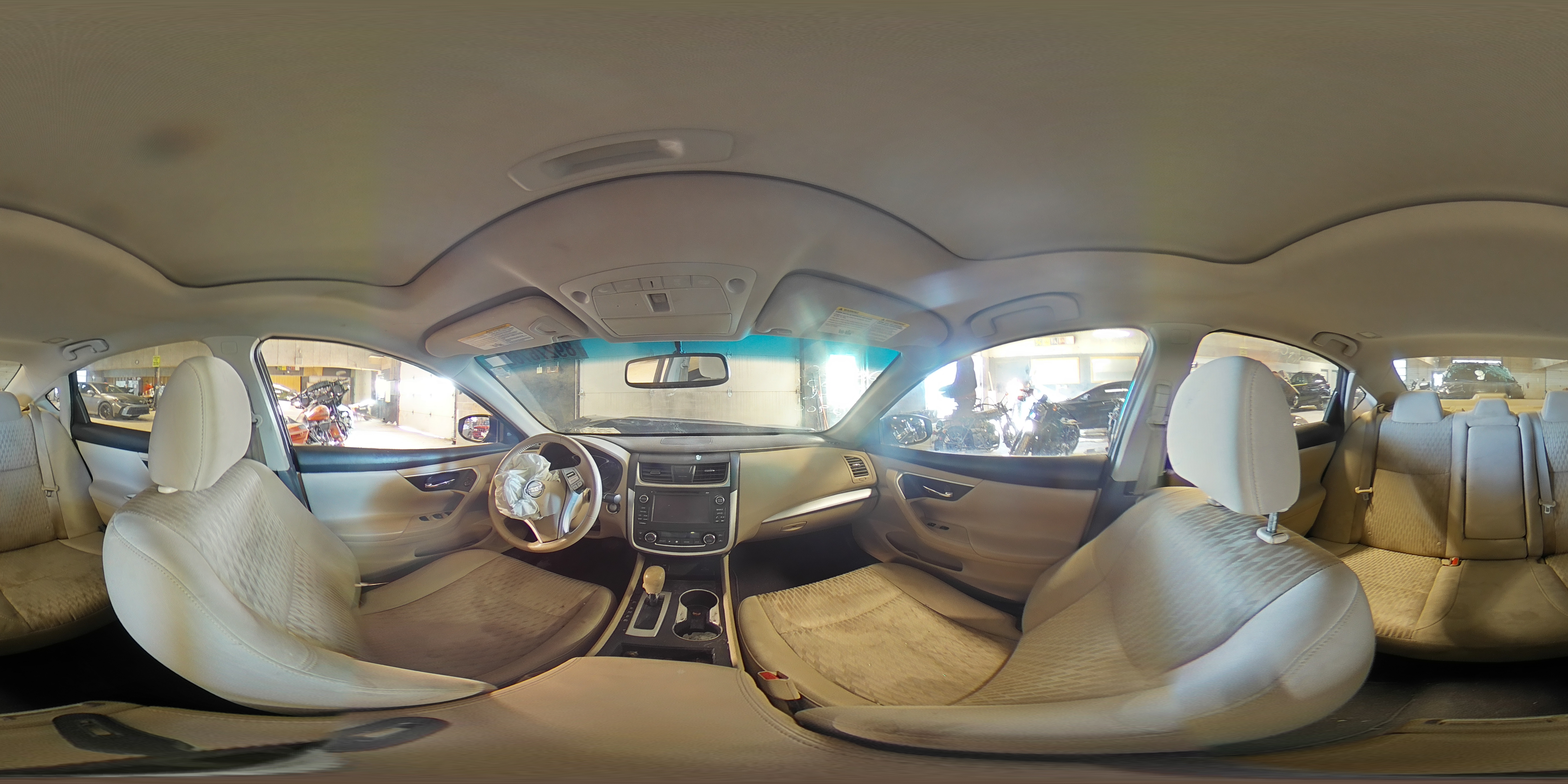 2016 Nissan Altima - Image 13
