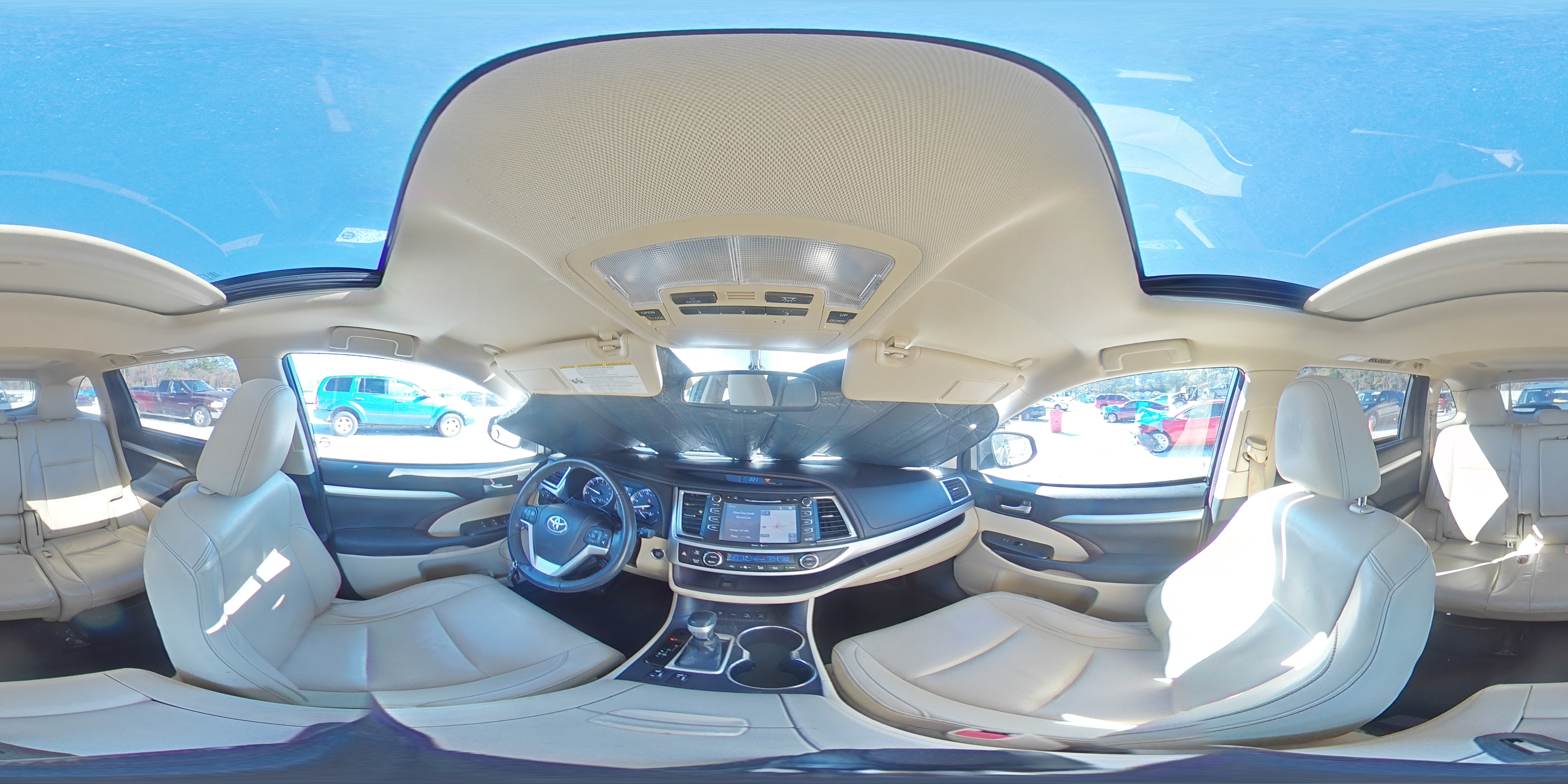 2015 Toyota Highlander - Image 15