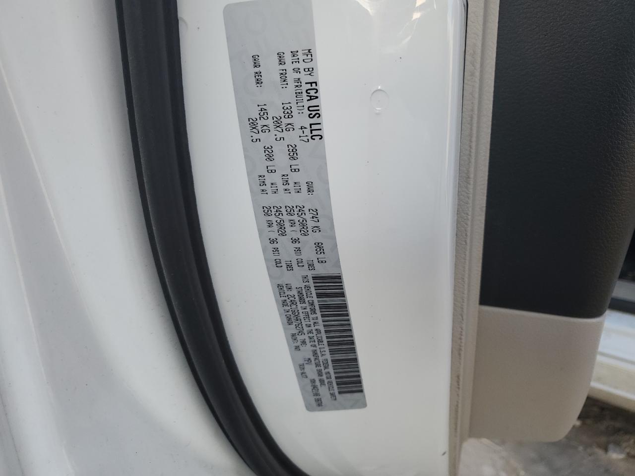 2017 Chrysler Pacifica - Image 13