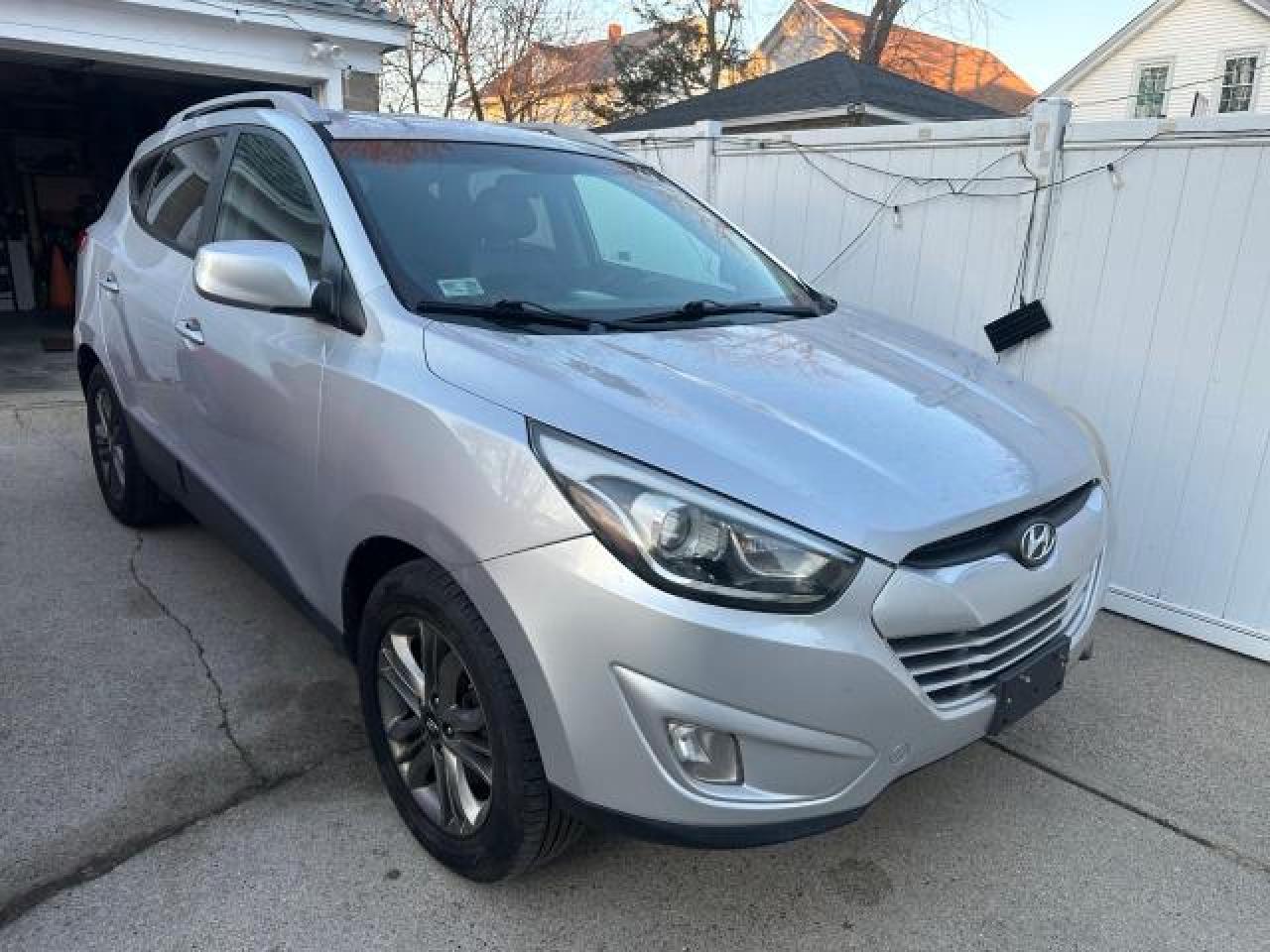 VIN KM8JU3AG1FU978820 2015 HYUNDAI TUCSON no.1