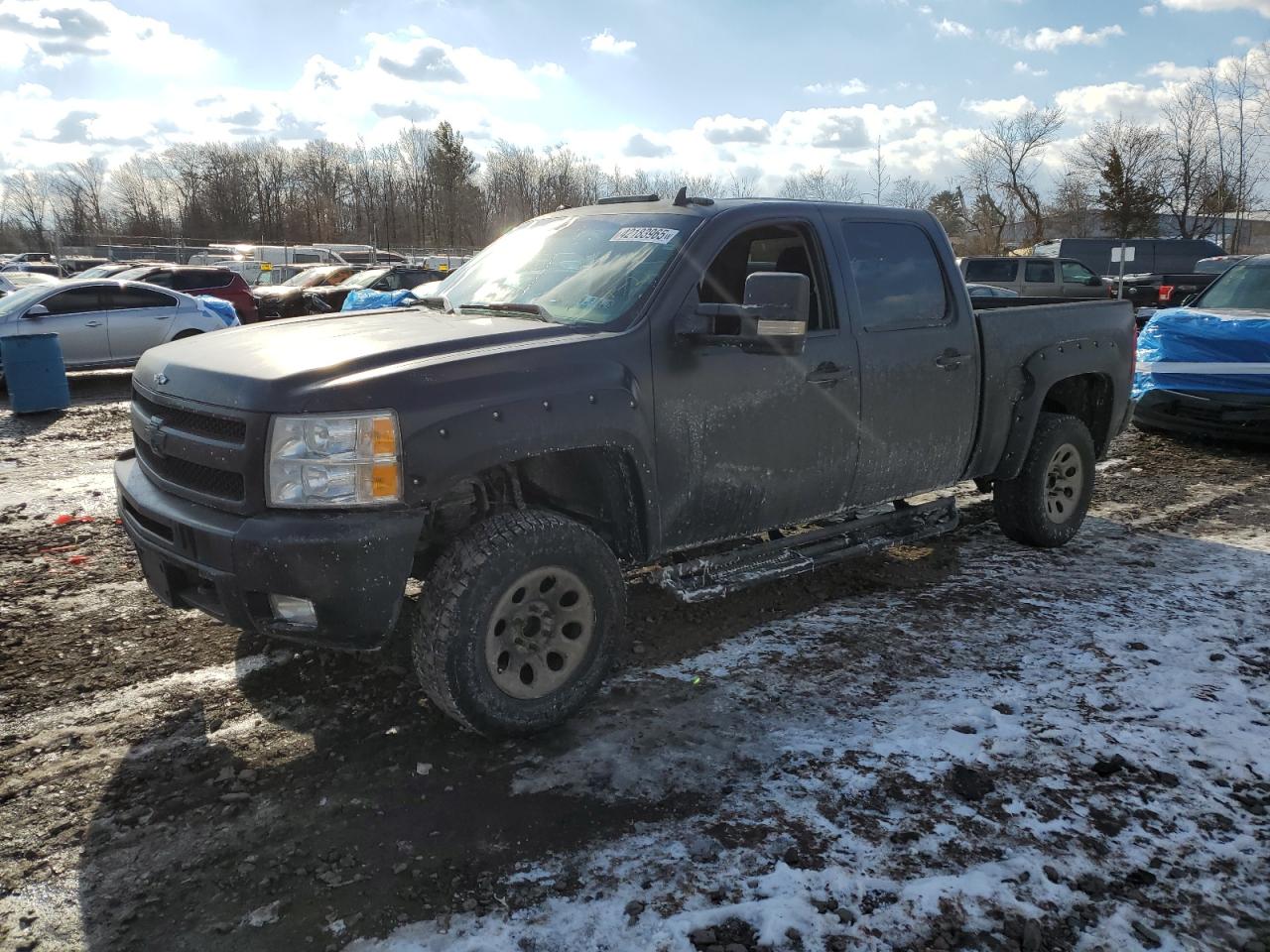 2011 Chevrolet Silverado - Image 1