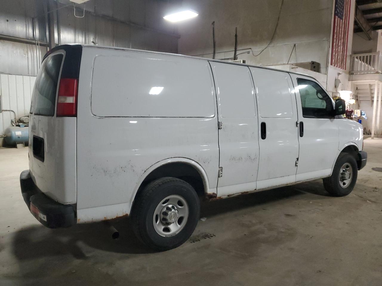2012 Chevrolet Express - Image 3