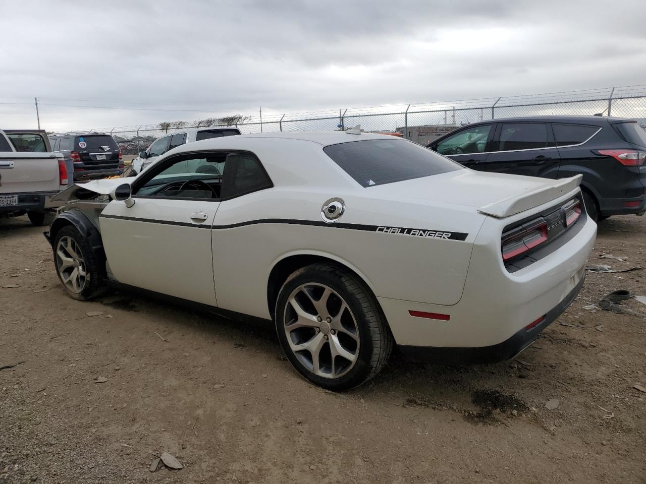 VIN 2C3CDZAG3GH158232 2016 DODGE CHALLENGER no.2