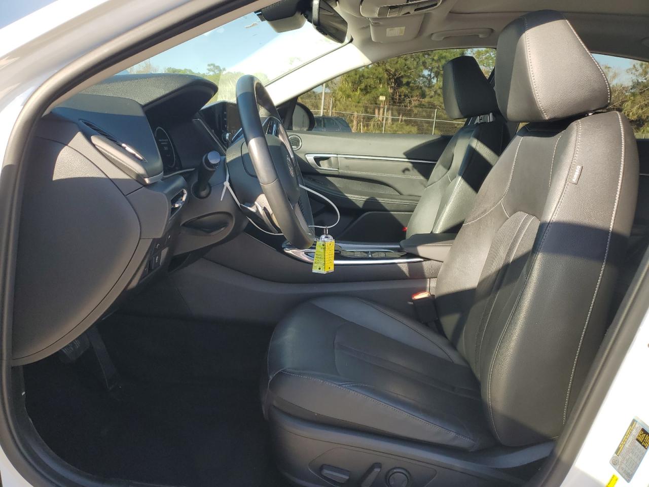 2022 Hyundai Sonata - Image 7