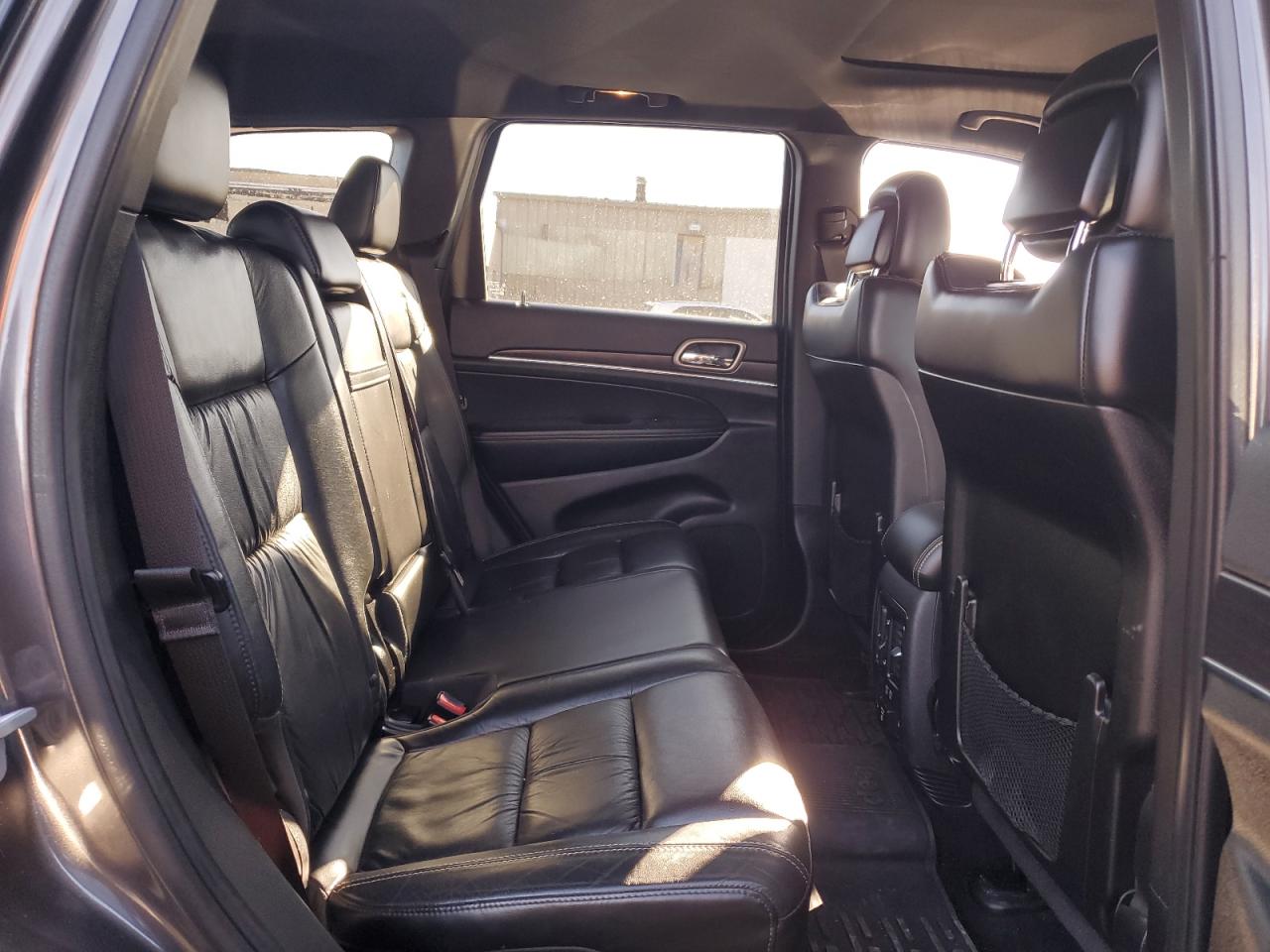 2014 Jeep Grand Cherokee - Image 11
