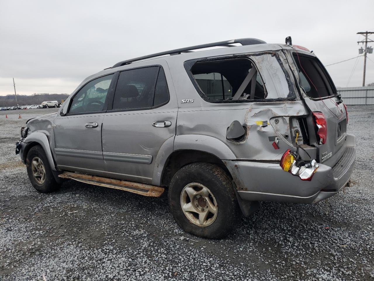 2003 Toyota Sequoia - Image 2