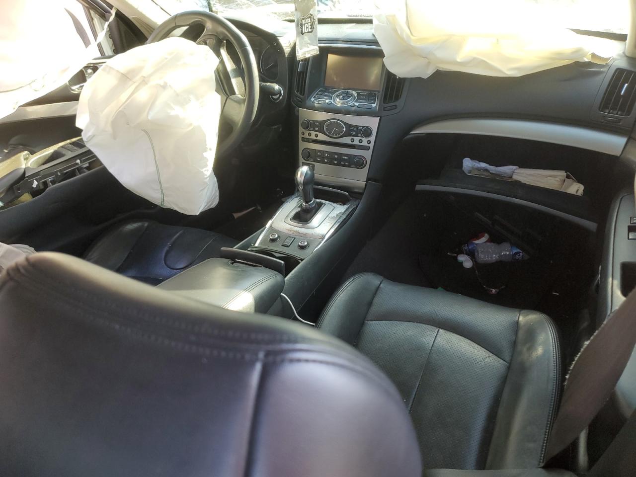 2015 Infiniti Q40 - Image 8