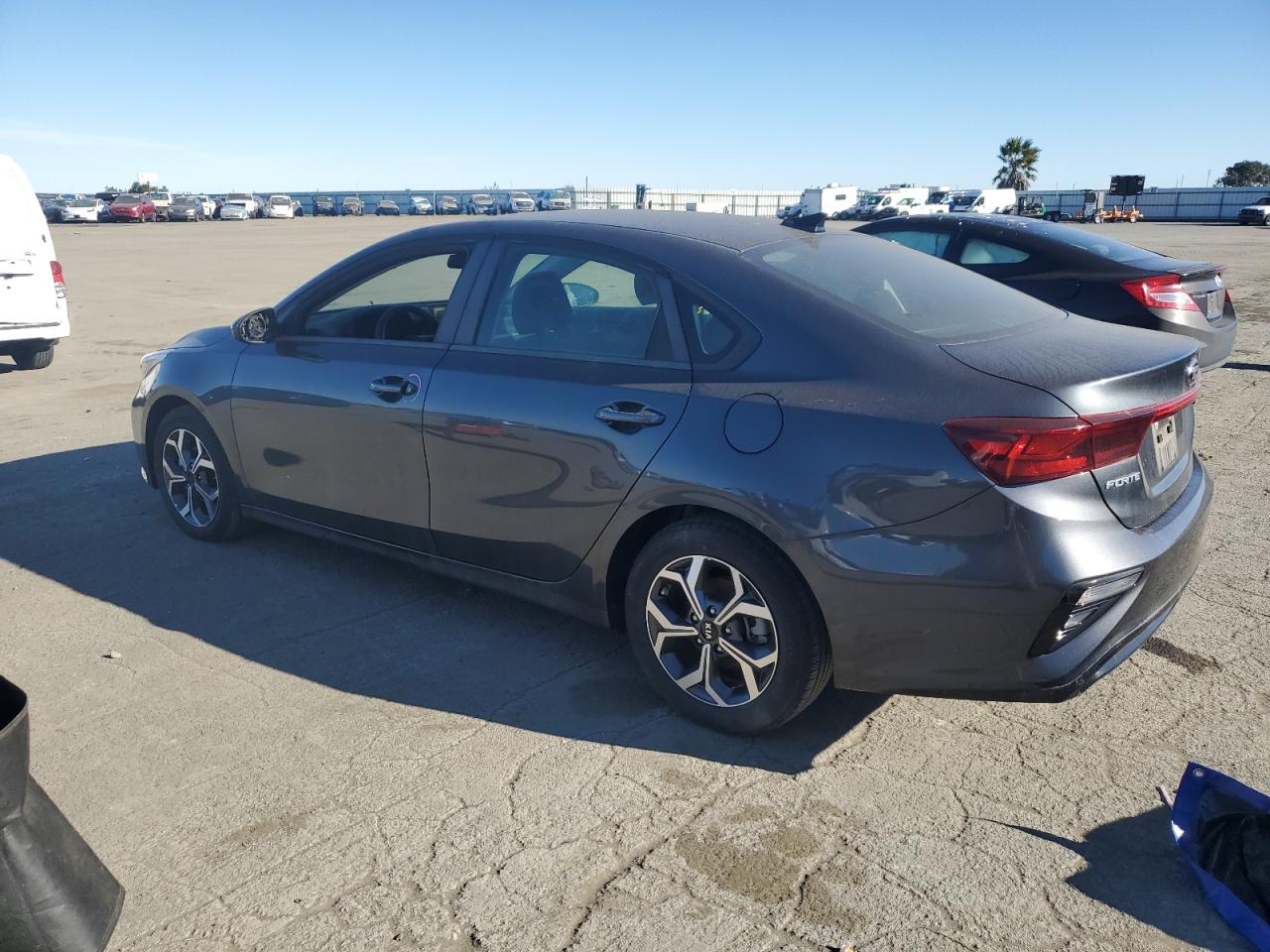 2019 Kia Forte - Image 2