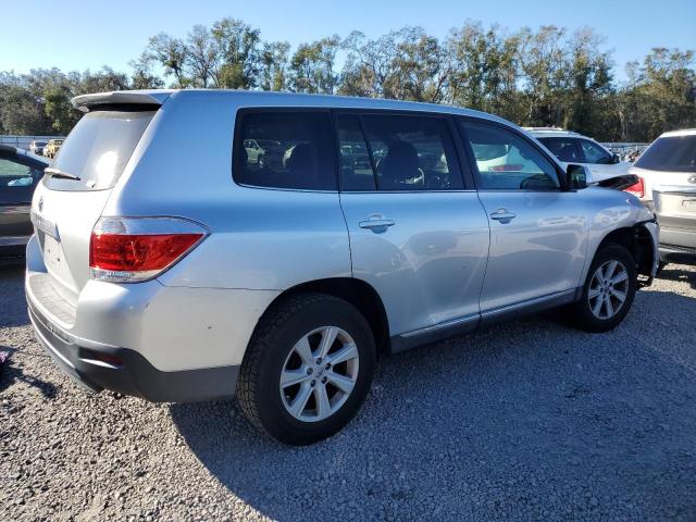  TOYOTA HIGHLANDER 2013 Серебристый