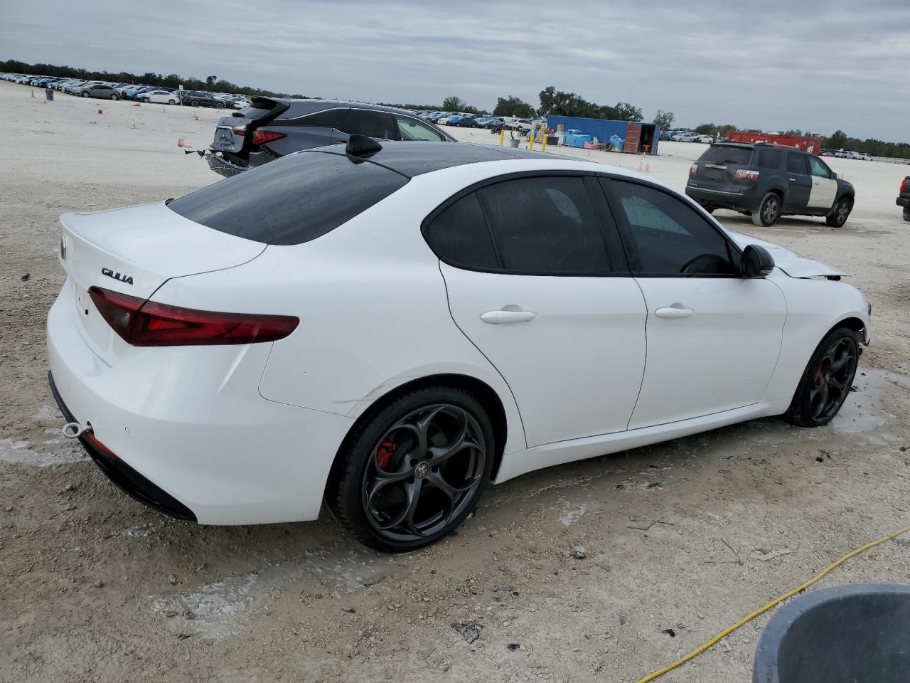 2021 Alfa Romeo Giulia - Image 3
