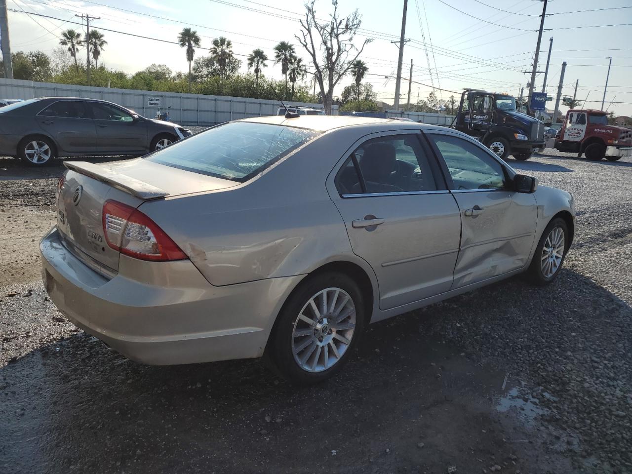 2009 Mercury Milan - Image 3