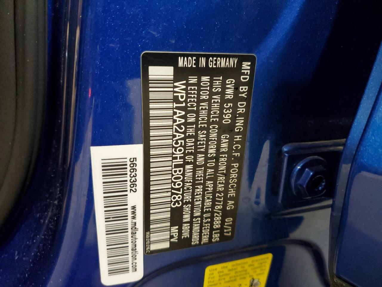 2017 Porsche Macan - Image 13