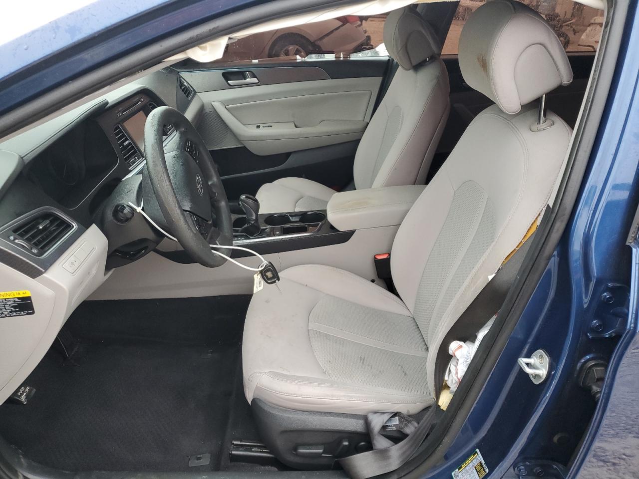 2016 Hyundai Sonata - Image 7