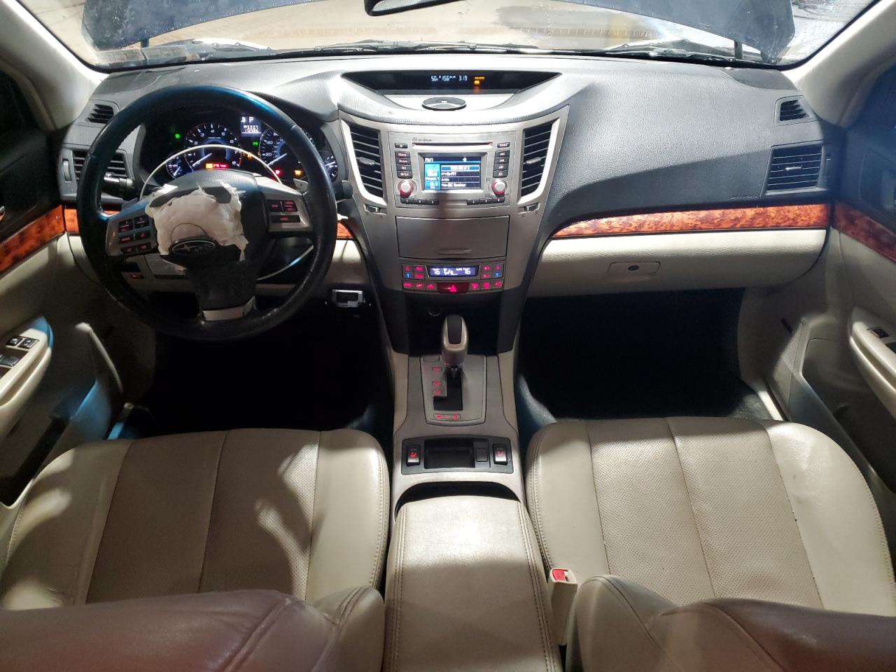2012 Subaru Outback - Image 8