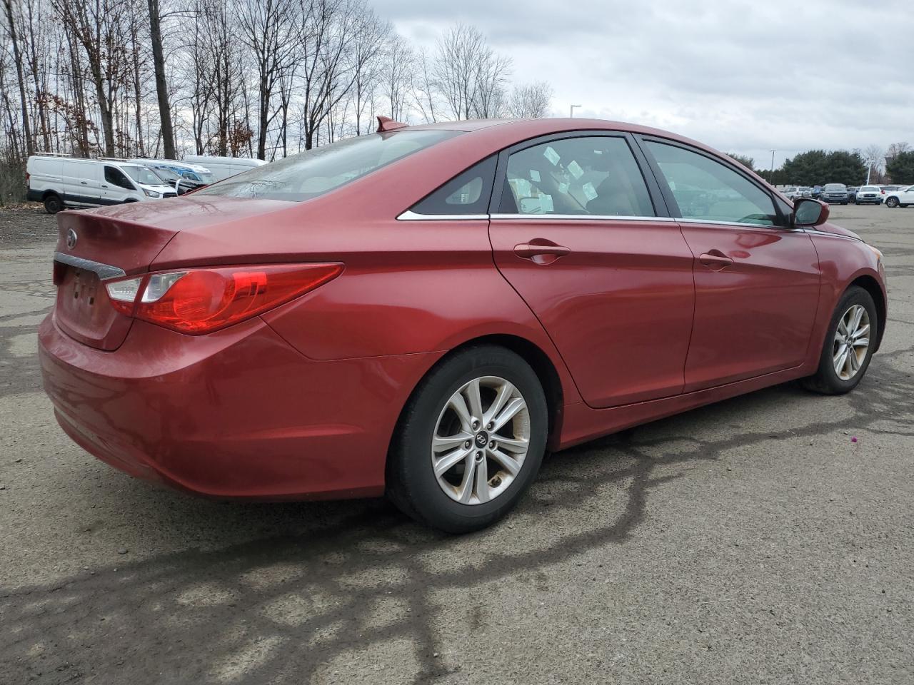2013 Hyundai Sonata - Image 3