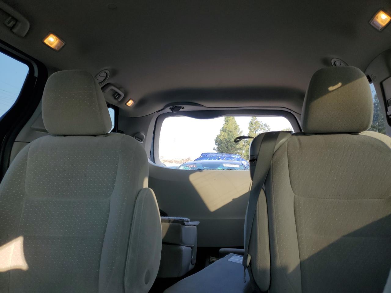 2020 Toyota Sienna - Image 10