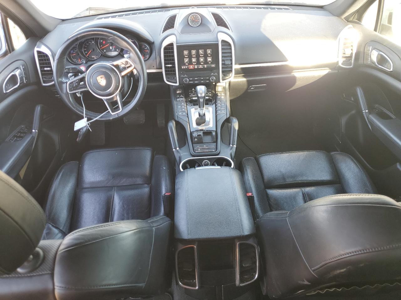 2018 Porsche Cayenne - Image 8
