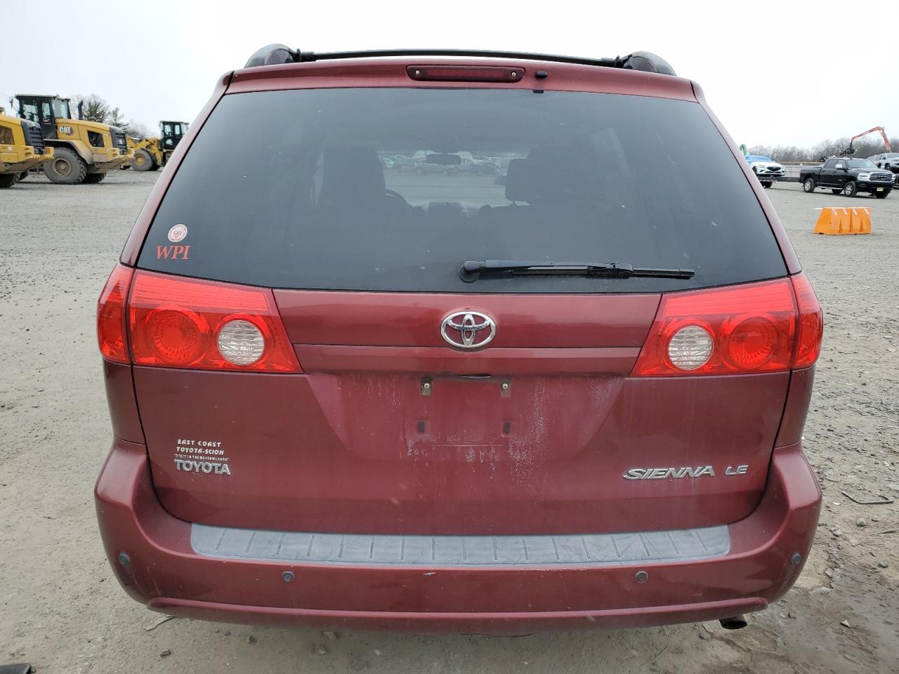 2009 Toyota Sienna - Image 6