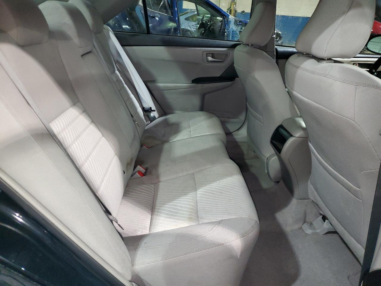 2015 Toyota Camry - Image 10