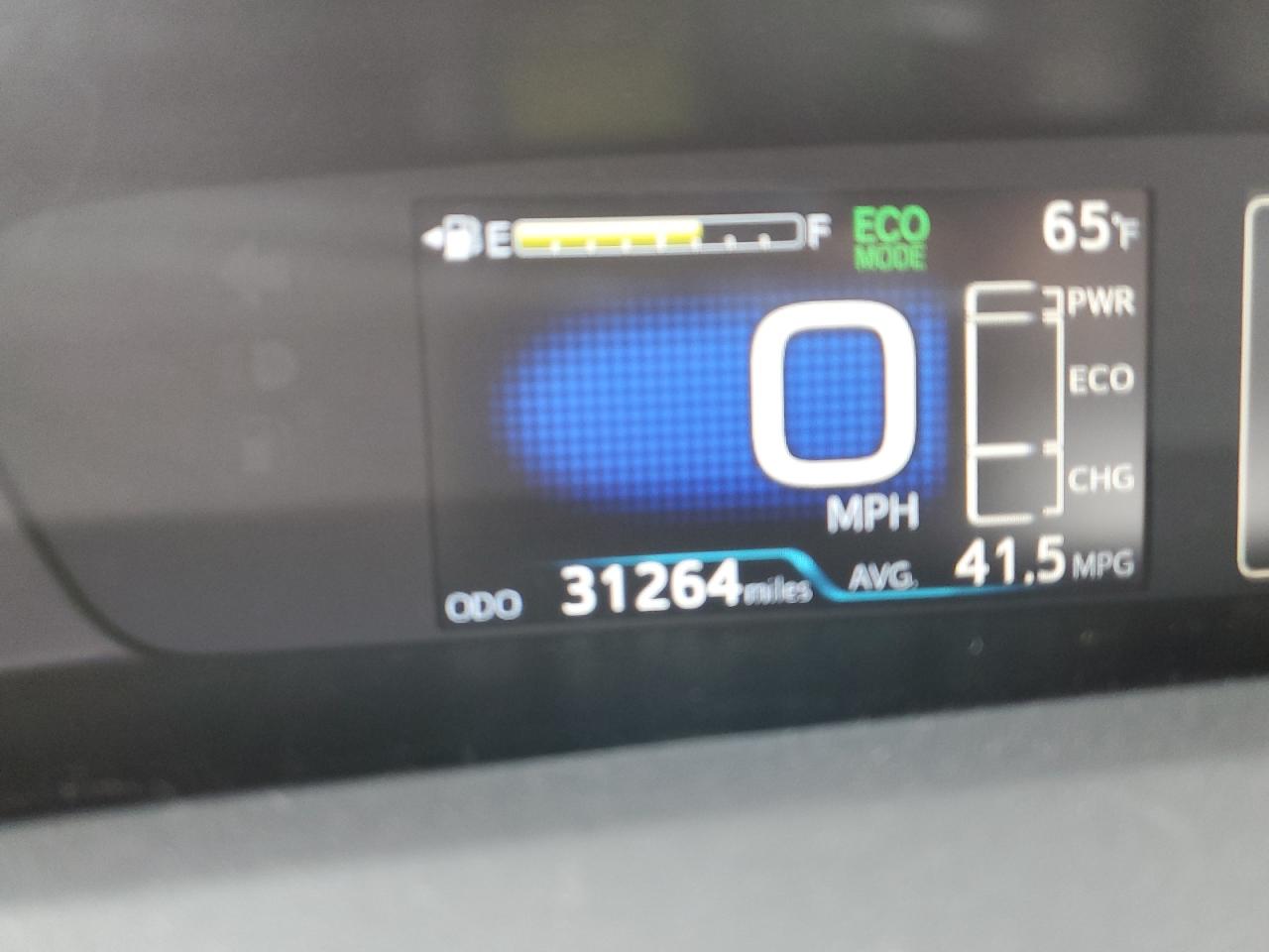 2017 Toyota Prius - Image 9