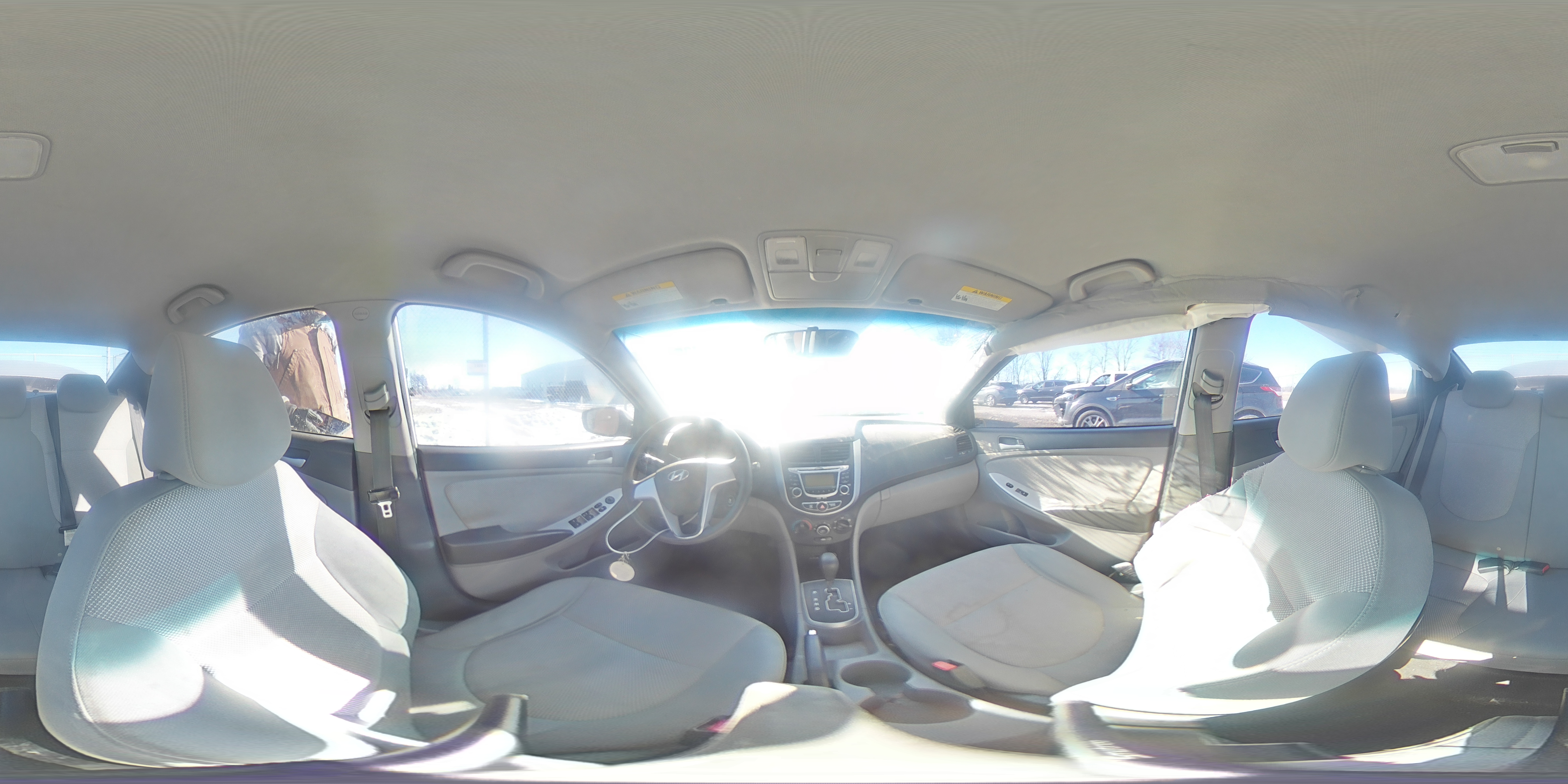 2013 Hyundai Accent - Image 12