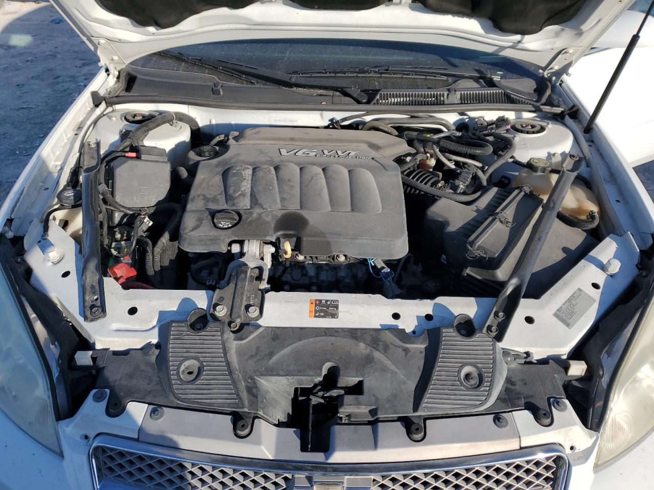2014 Chevrolet Impala - Image 11