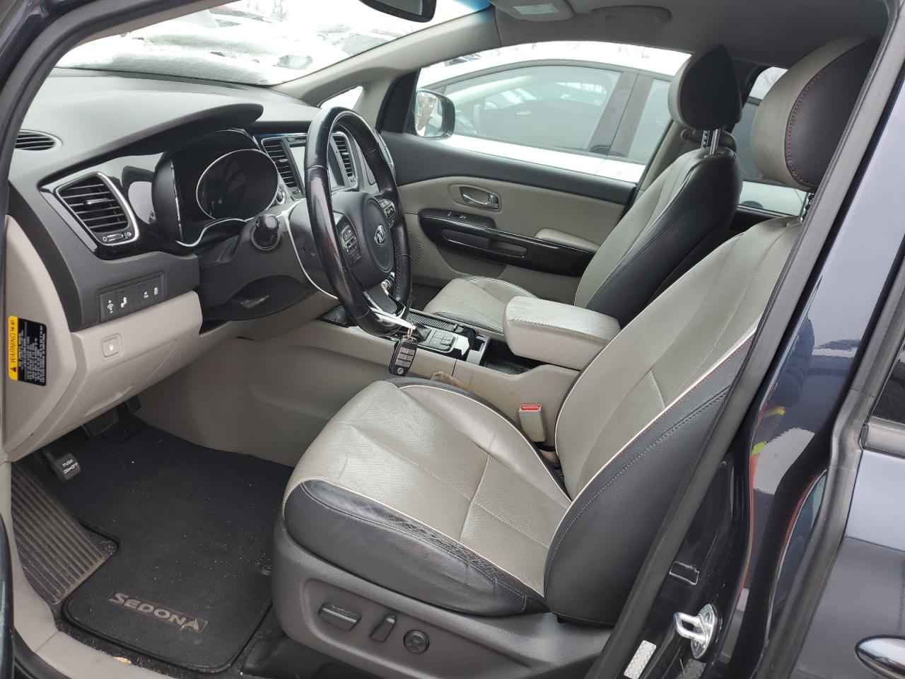 2015 Kia Sedona - Image 7