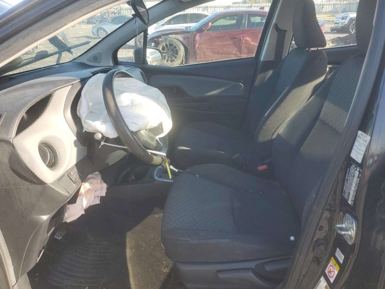 2015 Toyota Yaris - Image 7
