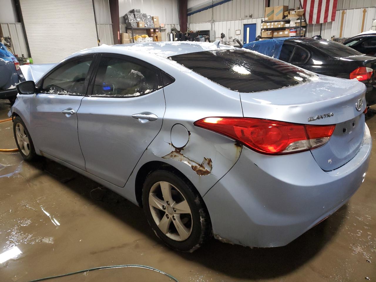 2012 Hyundai Elantra - Image 2
