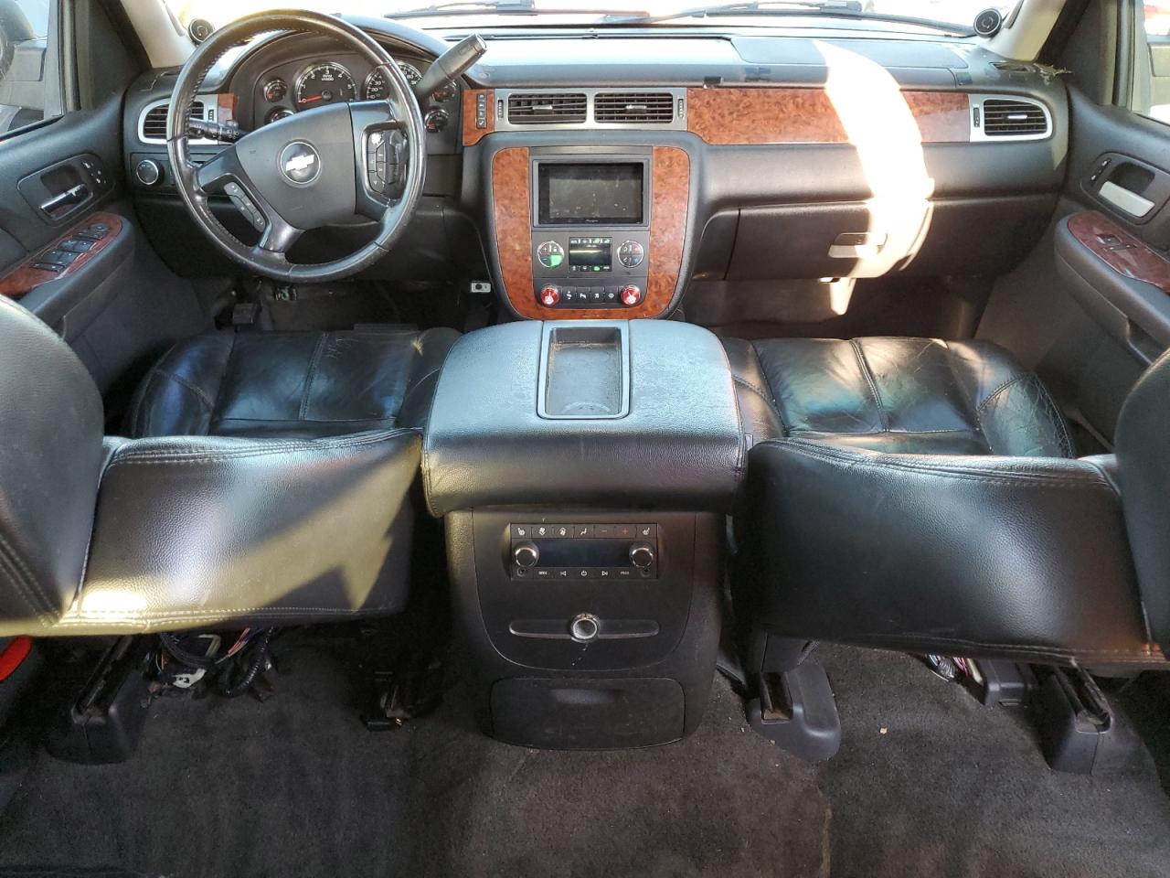 2007 Chevrolet Tahoe - Image 8