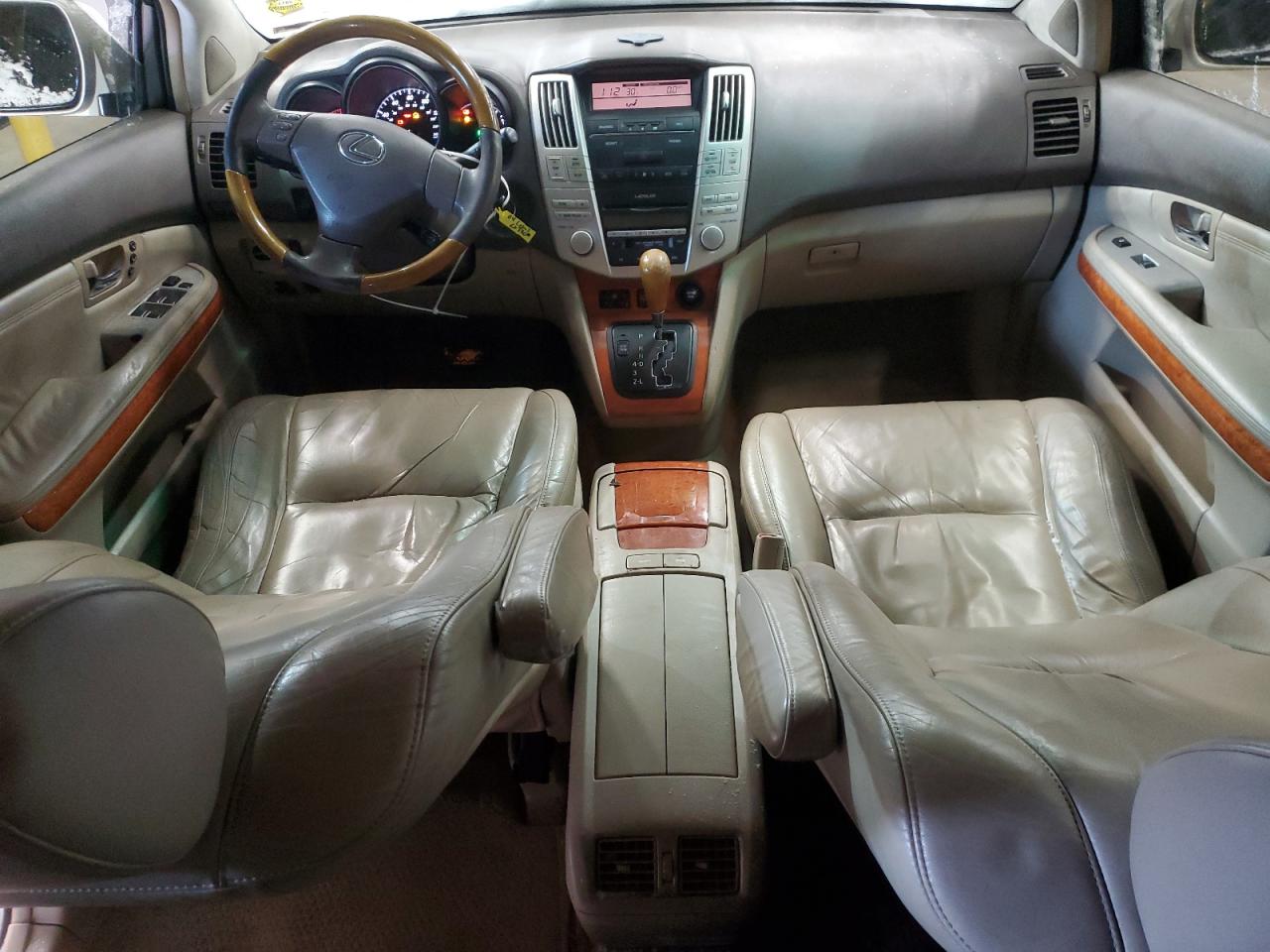 2004 Lexus RX - Image 8