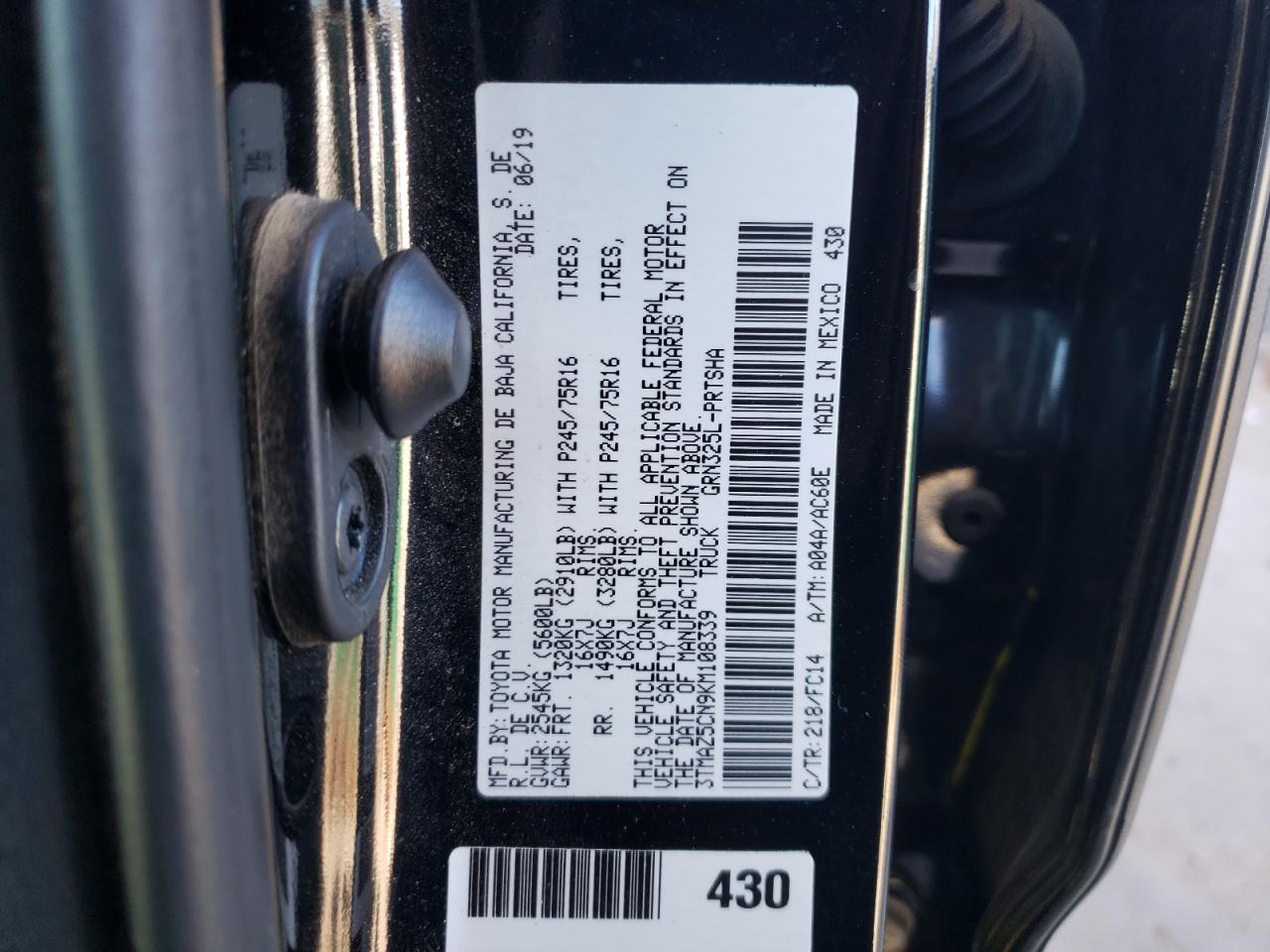 2019 Toyota Tacoma - Image 12