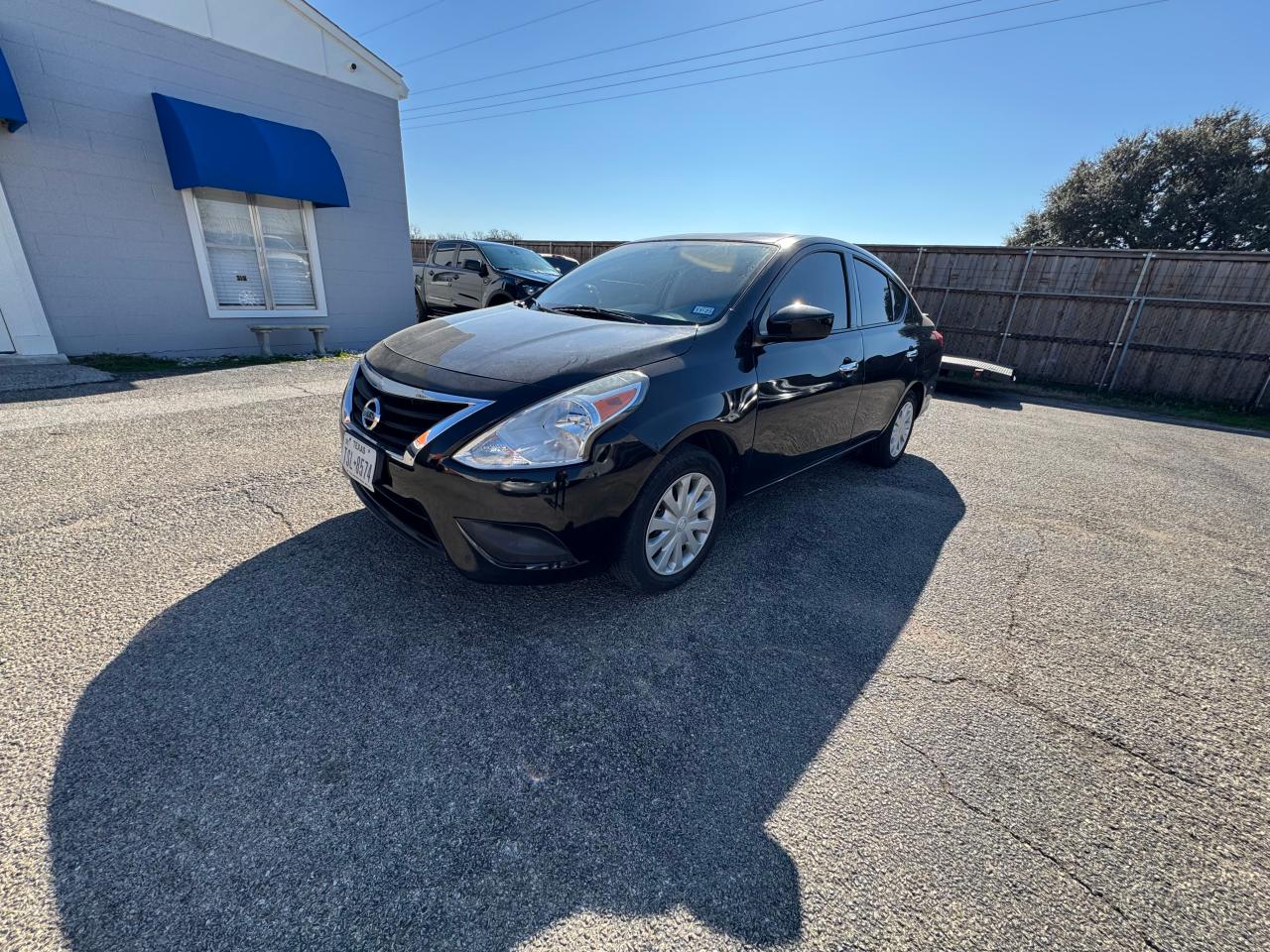 2019 Nissan Versa - Image 2