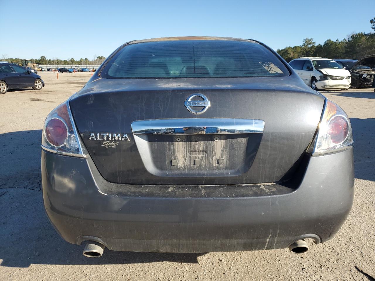 2010 Nissan Altima - Image 6