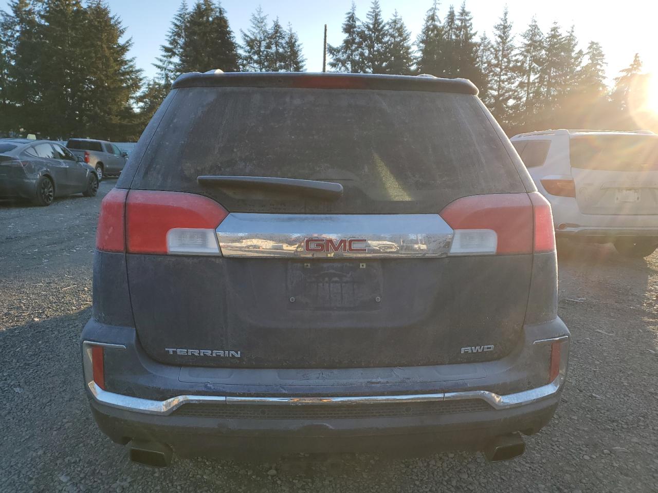 2017 GMC Terrain - Image 6