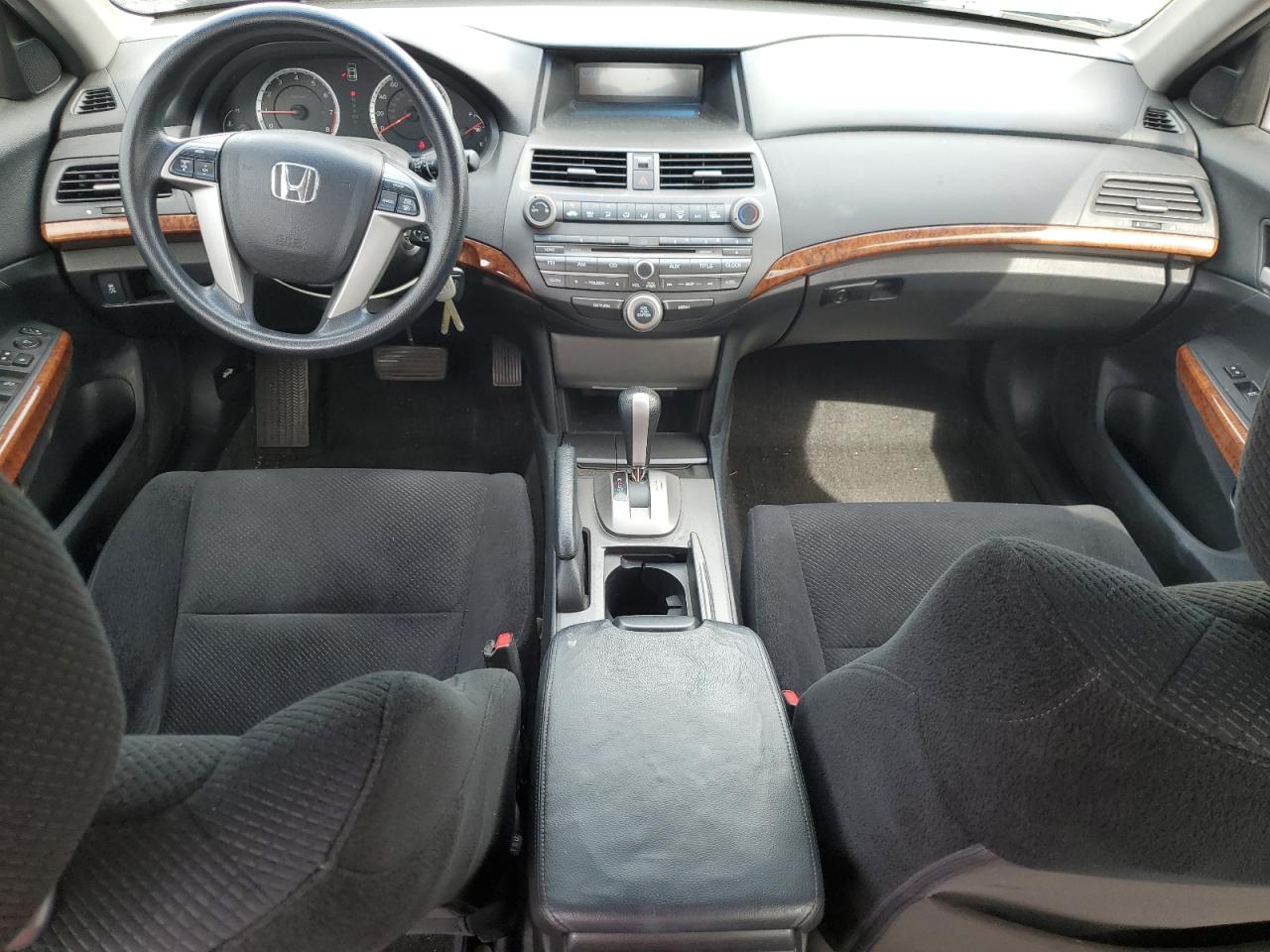 2012 Honda Accord - Image 8