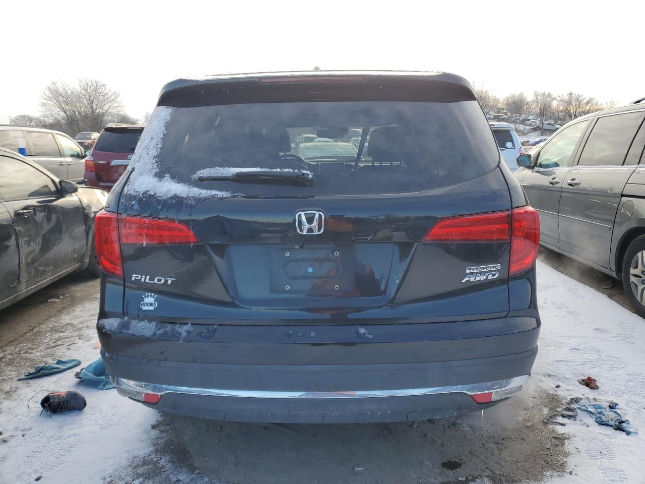 2018 Honda Pilot - Image 6