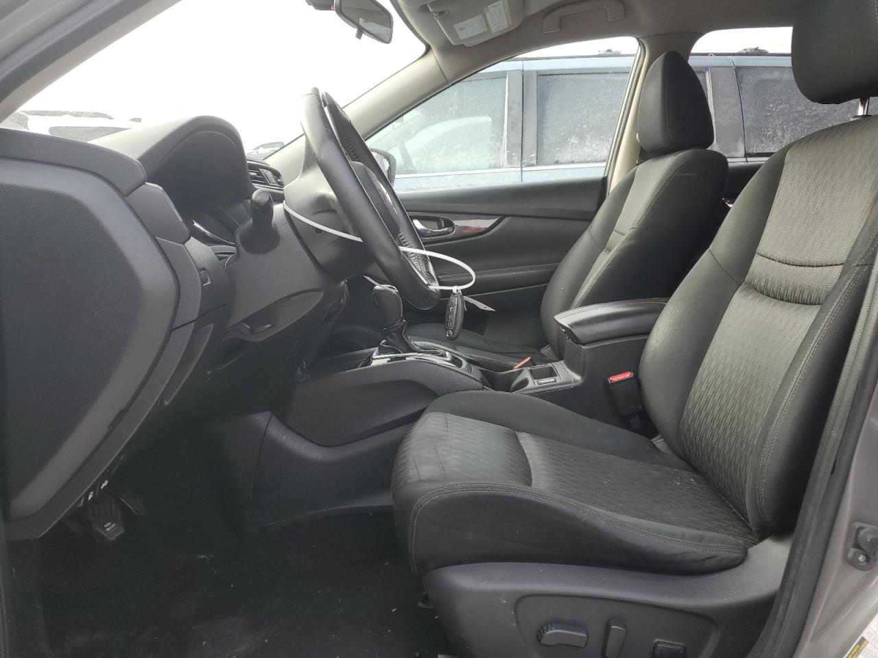 2017 Nissan Rogue - Image 7