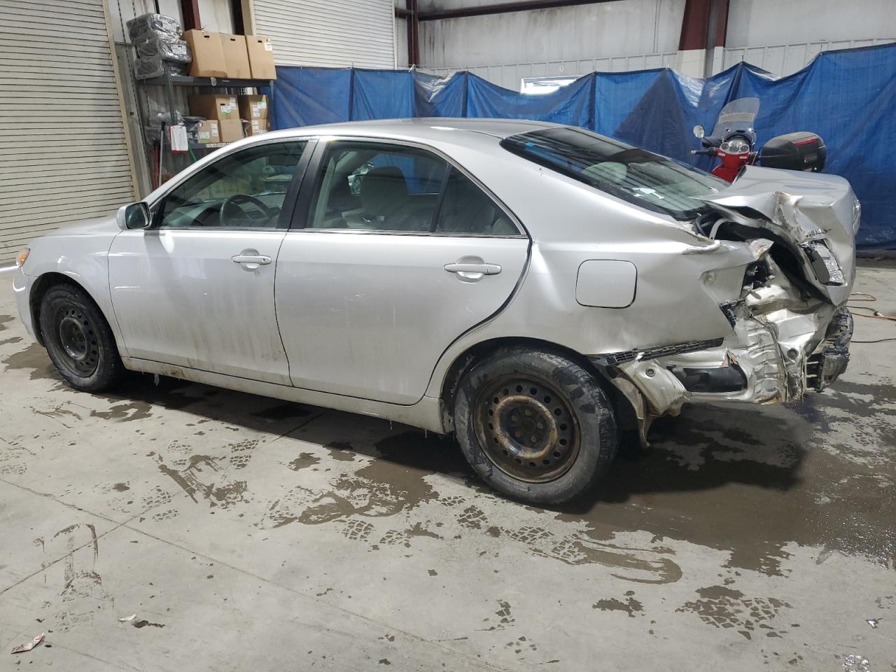 2009 Toyota Camry - Image 2