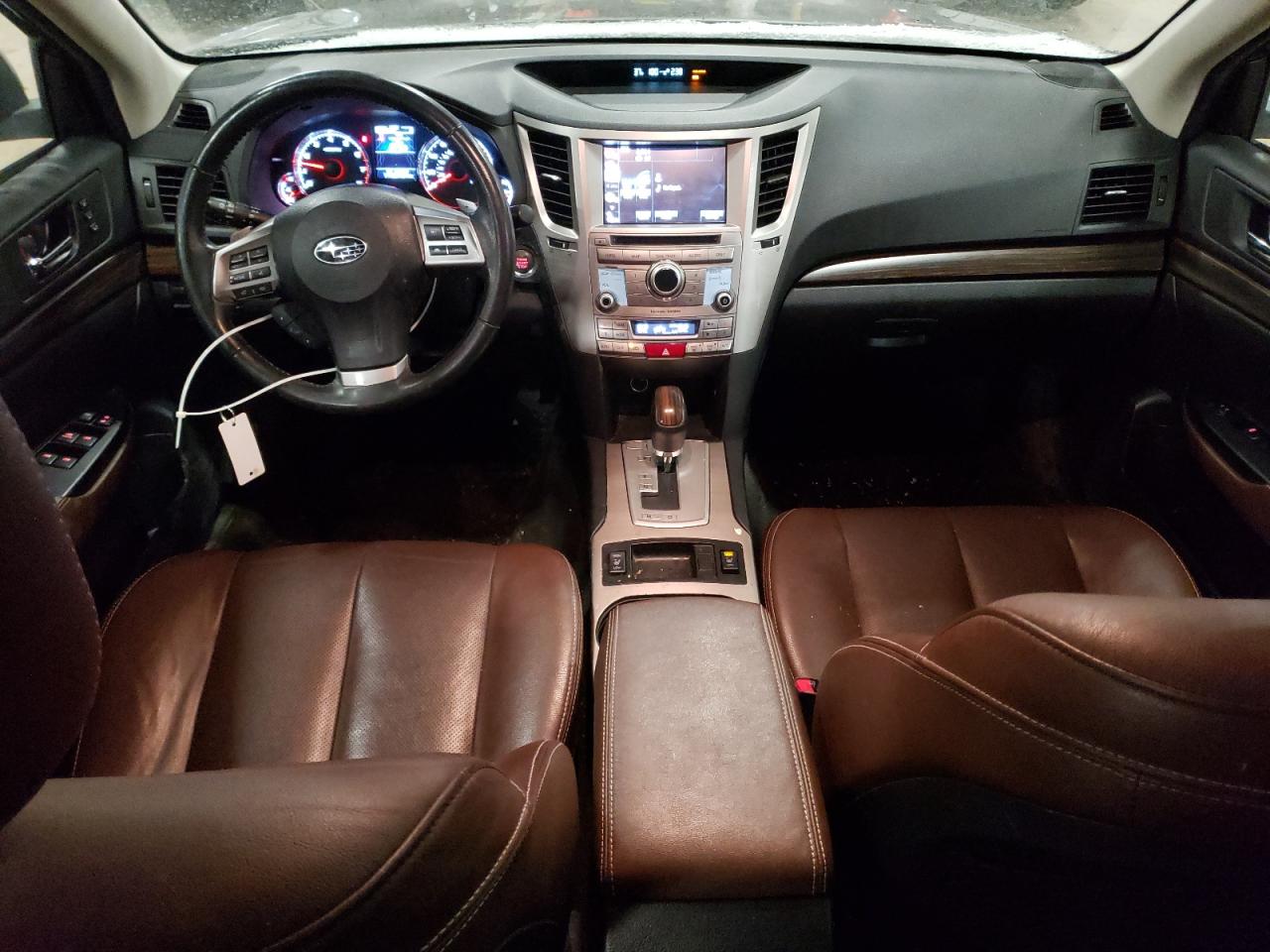 2014 Subaru Outback - Image 8