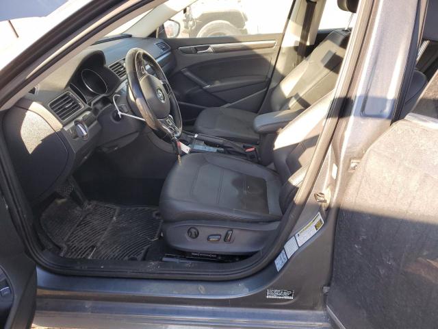  VOLKSWAGEN PASSAT 2016 Серый